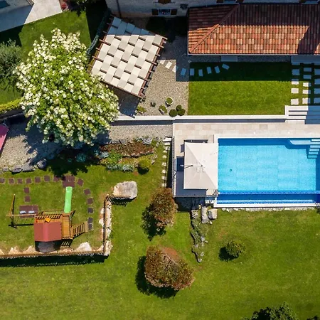 Stara Hiza By Guide Villa Rakovci