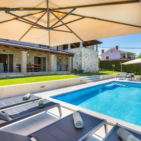 Villa Stara Hiza By Guide Basici