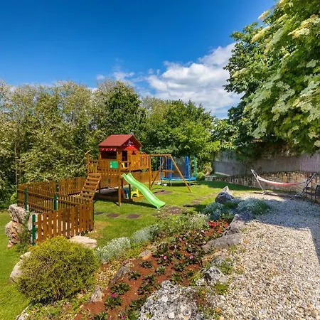 Stara Hiza By Guide * Basici